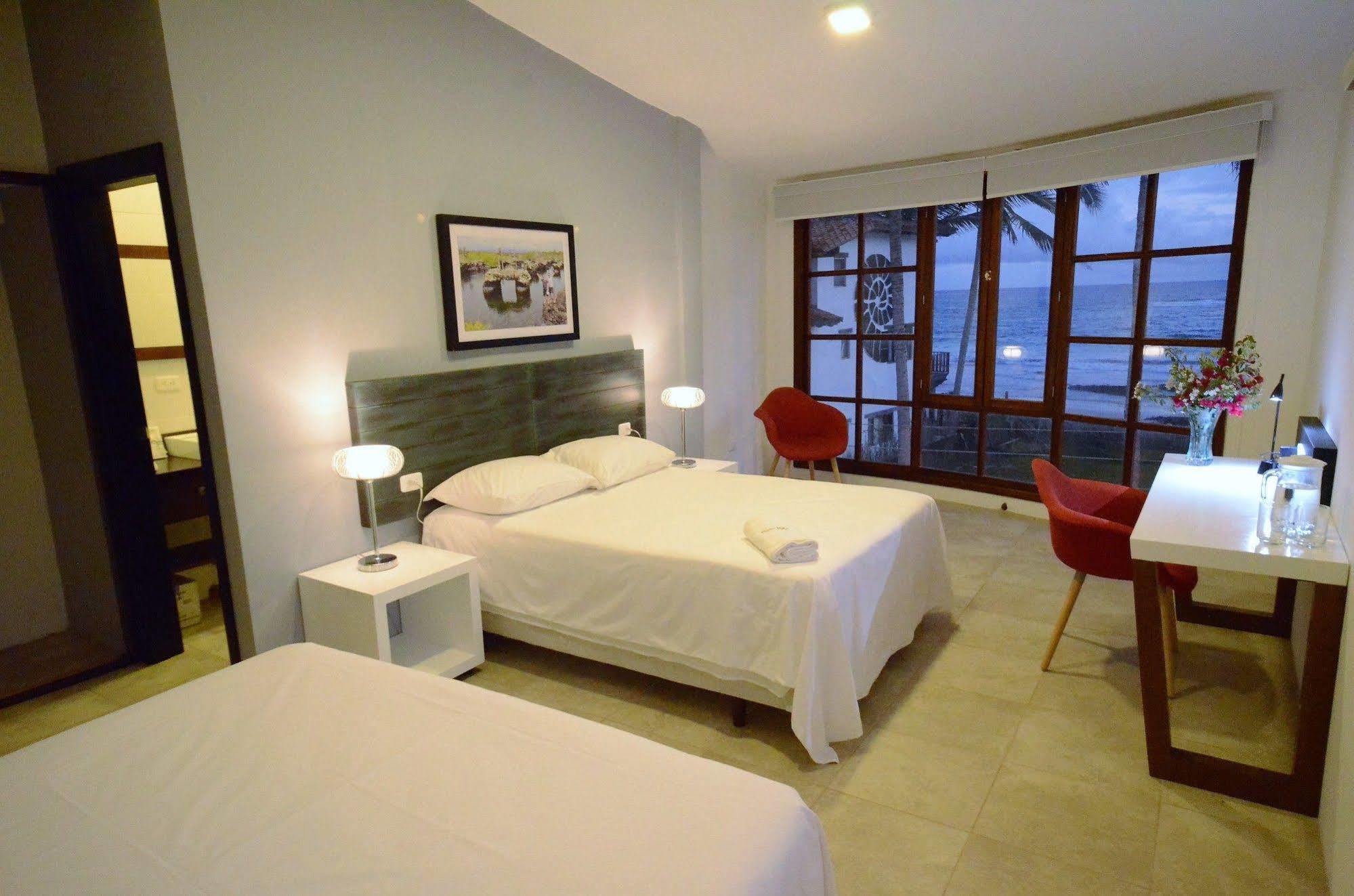Hotel Volcano Puerto Villamil Kültér fotó