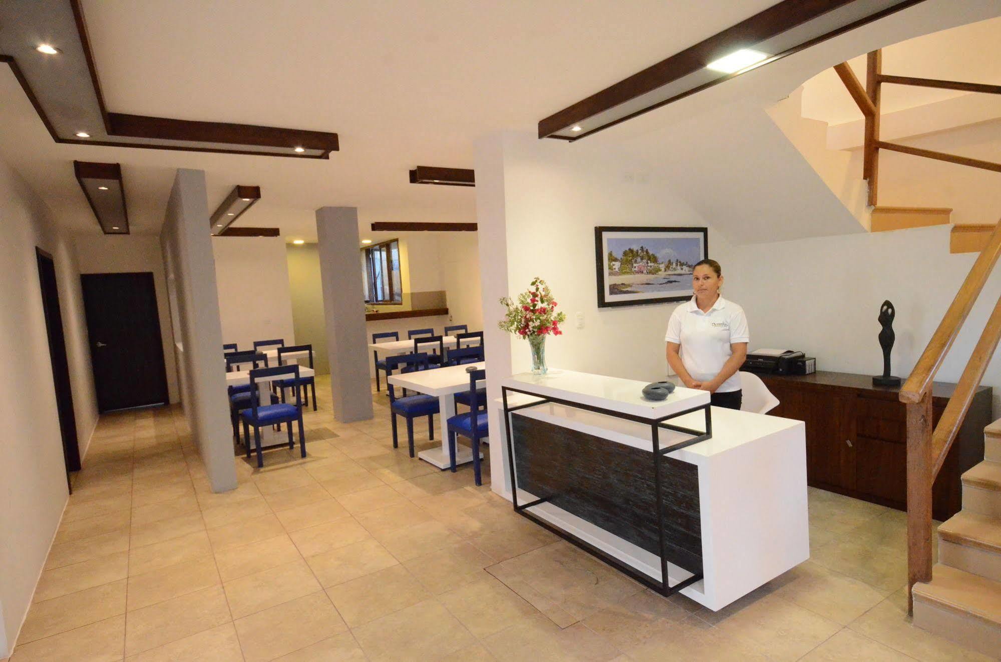 Hotel Volcano Puerto Villamil Kültér fotó